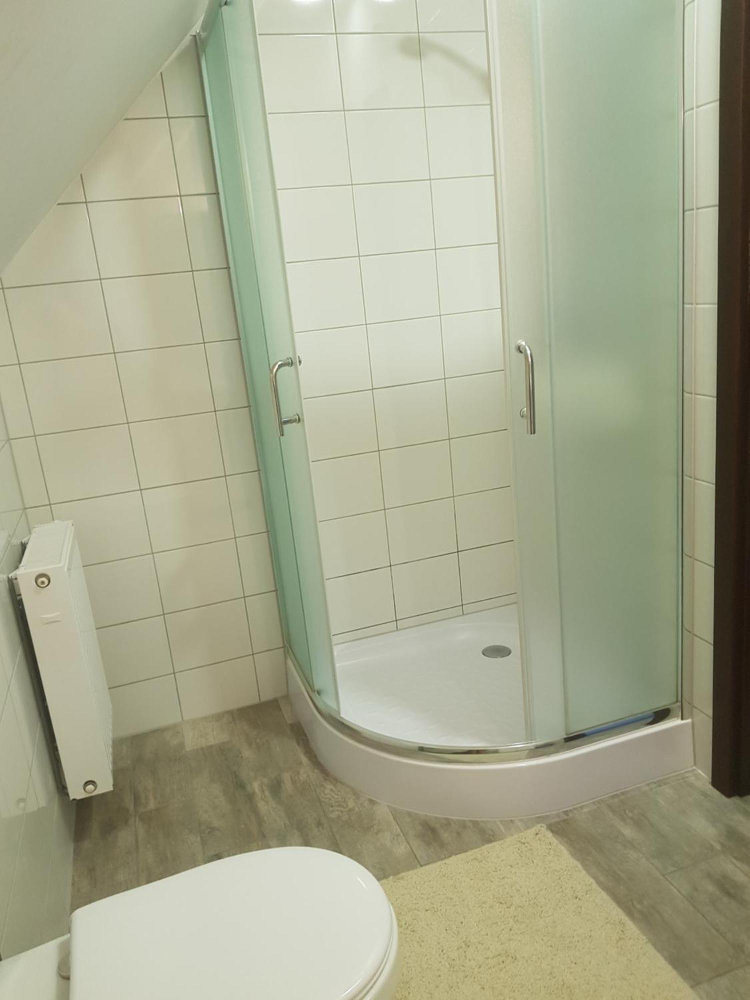Stas -Przy Szkole Nr 3 W Skawie Skawa Luaran gambar